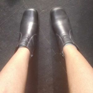 Thom McAn Leather Chunky Ankle Boots